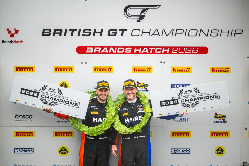 Orange and Clutton take GT3 title with record-breaking points overturn