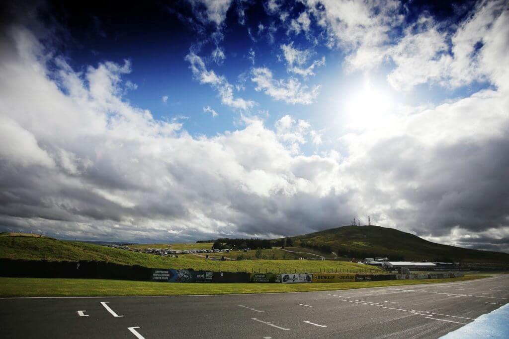 BTCC at Knockhill